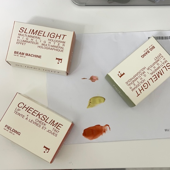 Sold - Picture 1 of 7